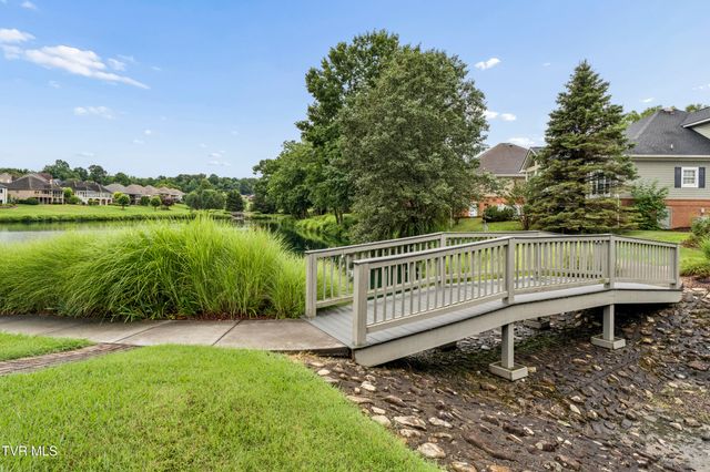 1833 Waters Edge Drive, Johnson City, TN 37604