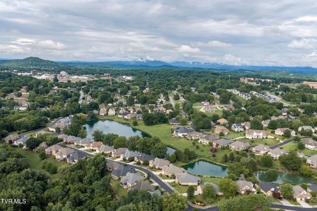 1833 Waters Edge Drive, Johnson City, TN 37604