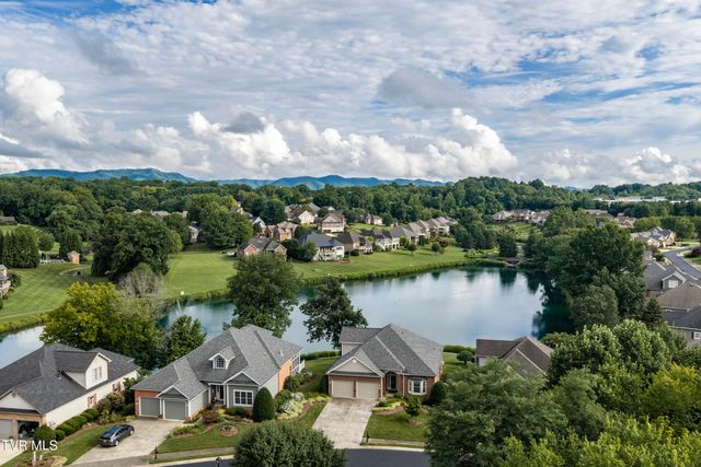 1833 Waters Edge Drive, Johnson City, TN 37604