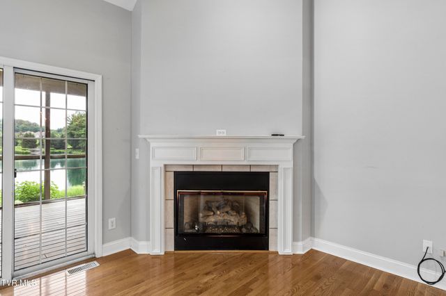 1833 Waters Edge Drive, Johnson City, TN 37604