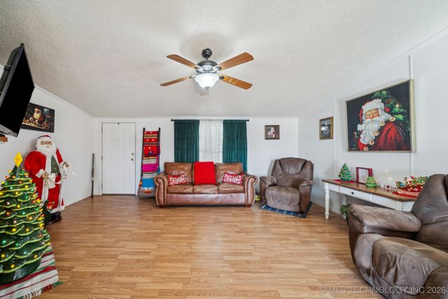 3306 2401 Road, Barnsdall, OK 74002