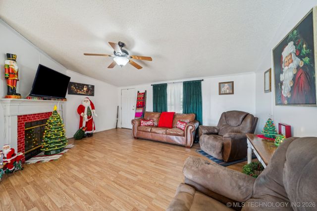 3306 2401 Road, Barnsdall, OK 74002