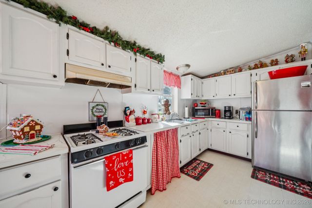 3306 2401 Road, Barnsdall, OK 74002