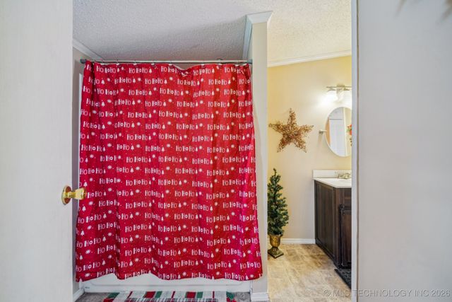 3306 2401 Road, Barnsdall, OK 74002