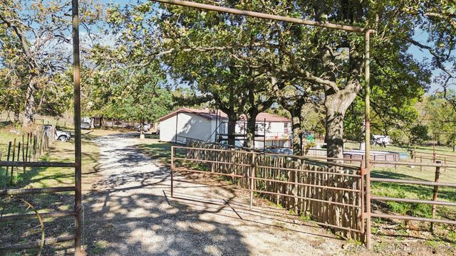 3306 2401 Road, Barnsdall, OK 74002
