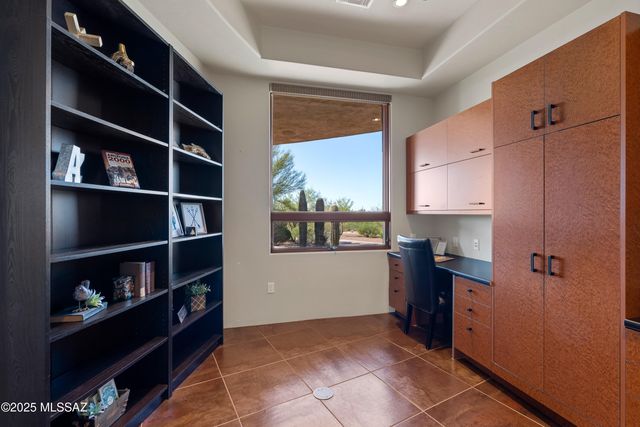 2200 W Owl Head Place, Oro Valley, AZ 85742