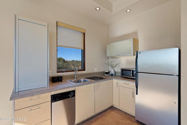 2200 W Owl Head Place, Oro Valley, AZ 85742