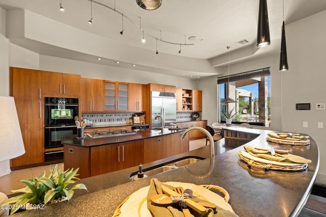 2200 W Owl Head Place, Oro Valley, AZ 85742