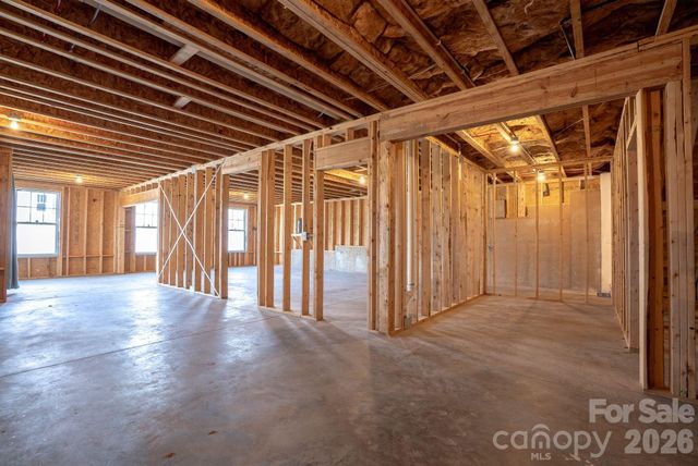 16 Regent Heights Road, Leicester, NC 28748