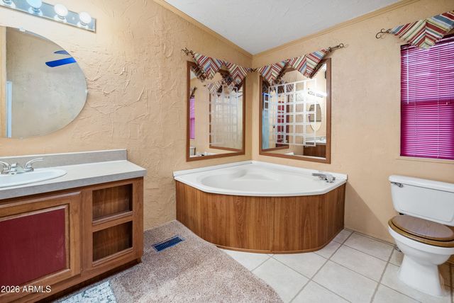 555 W WARNER Road 89C, Chandler, AZ 85225