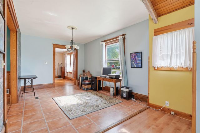 520 2nd St SE, Oelwein, IA 50662