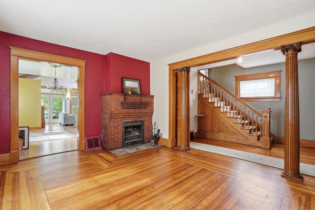 520 2nd St SE, Oelwein, IA 50662