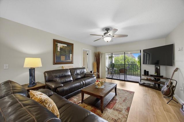 2460 HERON TERRACE 202E, Clearwater, FL 33762