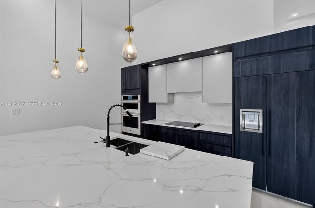 2832 NE 24th Court, Fort Lauderdale, FL 33305