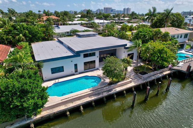 2832 NE 24th Court, Fort Lauderdale, FL 33305