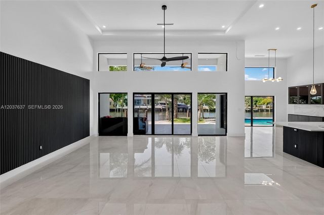 2832 NE 24th Court, Fort Lauderdale, FL 33305