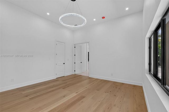 2832 NE 24th Court, Fort Lauderdale, FL 33305