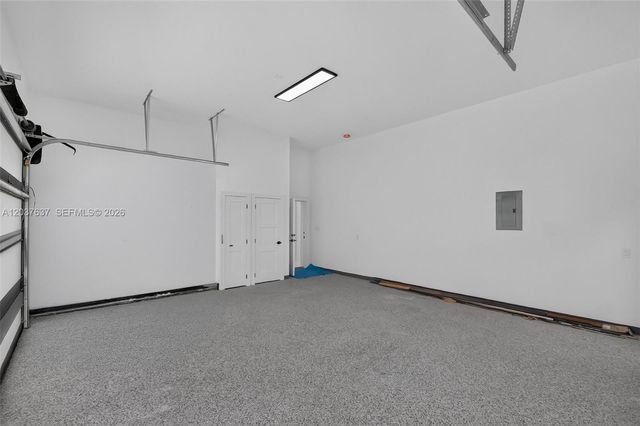 2832 NE 24th Court, Fort Lauderdale, FL 33305