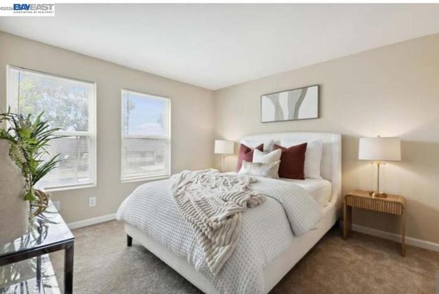 680 Dartmore Lane 260, Hayward, CA 94544