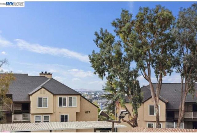 680 Dartmore Lane 260, Hayward, CA 94544