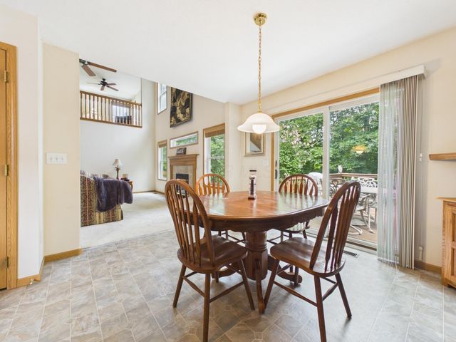 3884 Black Pine Drive, Grove City, OH 43123
