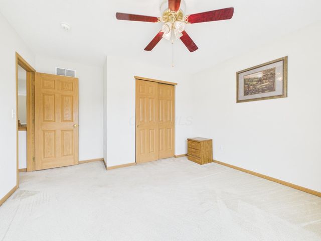 3884 Black Pine Drive, Grove City, OH 43123