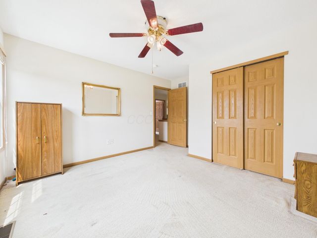 3884 Black Pine Drive, Grove City, OH 43123