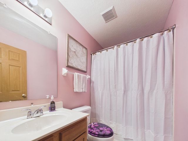 3884 Black Pine Drive, Grove City, OH 43123