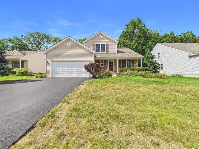 3884 Black Pine Drive, Grove City, OH 43123