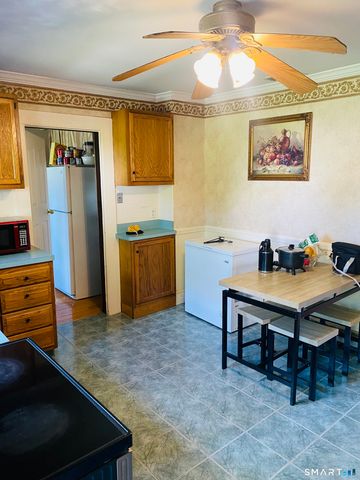 152 Delaware Avenue, Waterbury, CT 06708