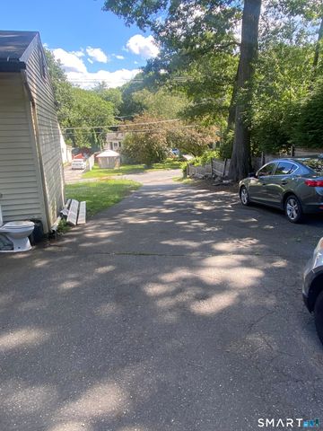 152 Delaware Avenue, Waterbury, CT 06708
