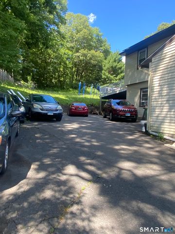 152 Delaware Avenue, Waterbury, CT 06708