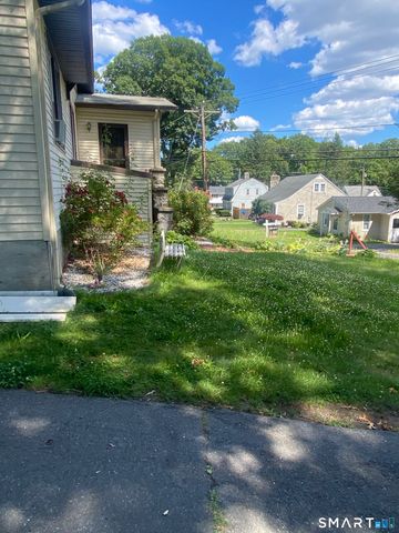 152 Delaware Avenue, Waterbury, CT 06708