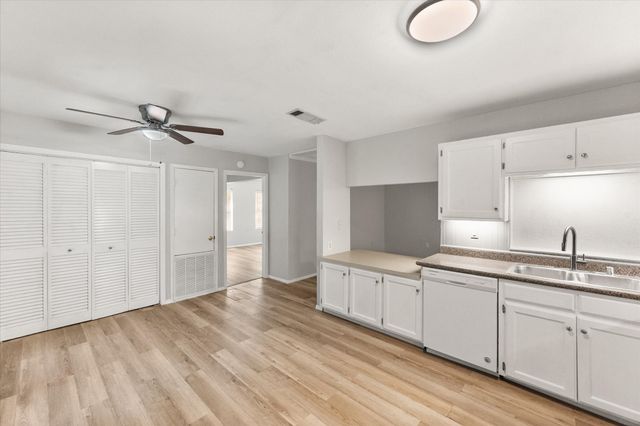 603 Plainview Drive, Mansfield, TX 76063