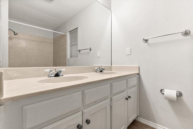 603 Plainview Drive, Mansfield, TX 76063