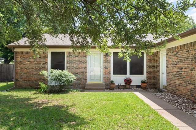 603 Plainview Drive, Mansfield, TX 76063