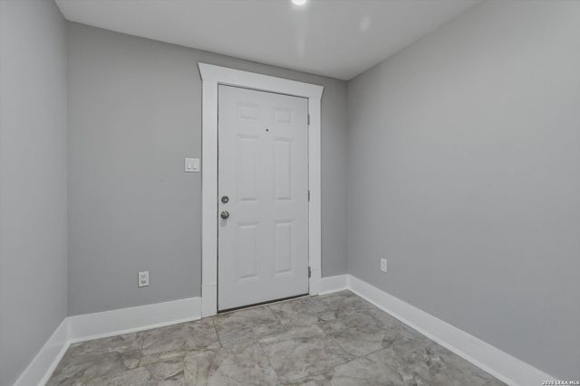 919 Saint James, San Antonio, TX 78202