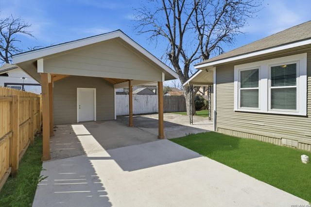 919 Saint James, San Antonio, TX 78202