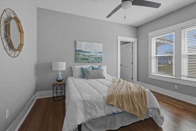 919 Saint James, San Antonio, TX 78202