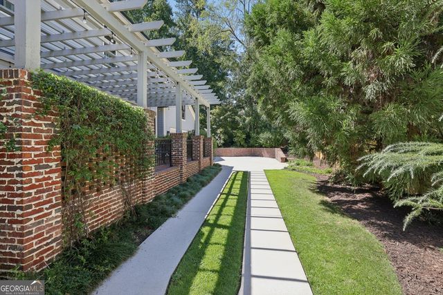 2706 Winding Lane NE, Brookhaven, GA 30319