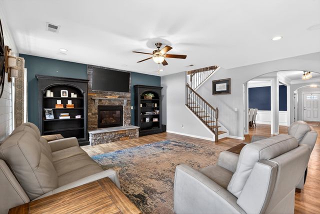 414 Cloverland Lane, Duncan, SC 29334