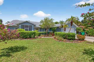 511 SE Berry Avenue, Port St Lucie, FL 34984