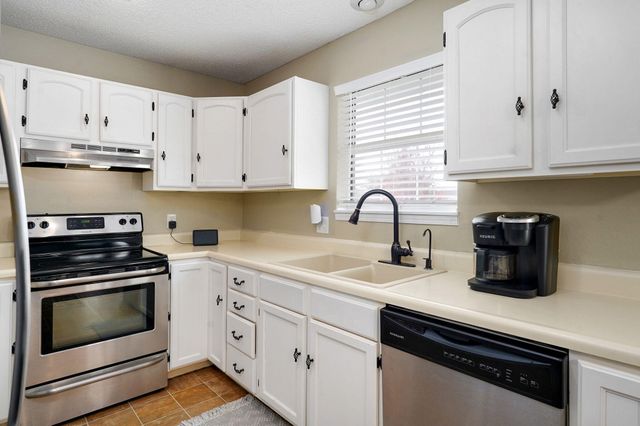 705 South Rice Street, Nixa, MO 65714