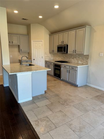 909 White Porch Avenue, Forney, TX 75126