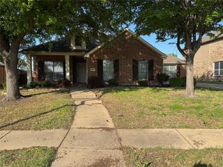 909 White Porch Avenue, Forney, TX 75126