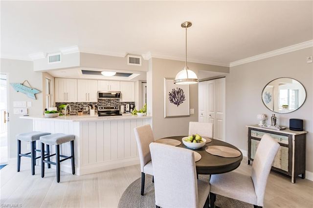 900 Collier CT 406, Marco Island, FL 34145