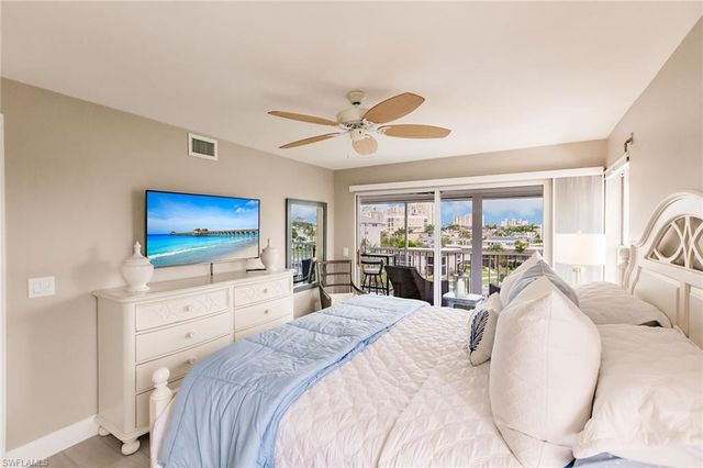 900 Collier CT 406, Marco Island, FL 34145