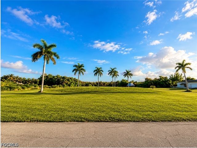 7655 Barrancas AVE, Bokeelia, FL 33922