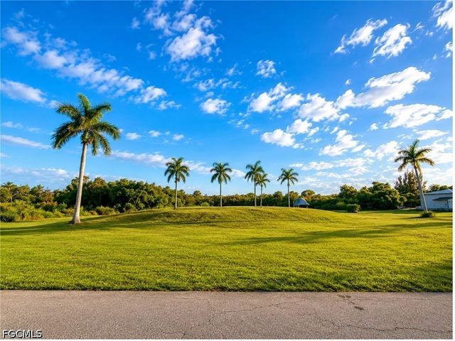 7655 Barrancas AVE, Bokeelia, FL 33922