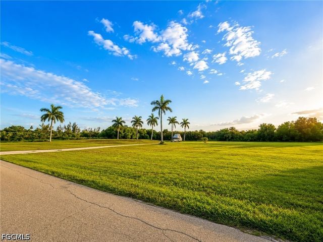 7655 Barrancas AVE, Bokeelia, FL 33922